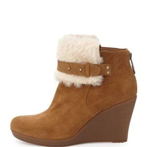 Size 6 nearly brand new Ugg Antonia boots chestnut